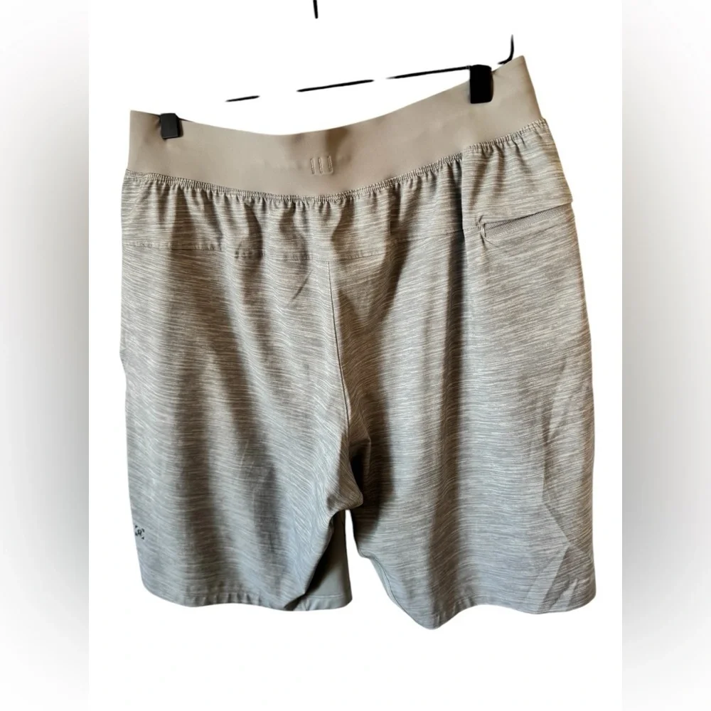 Lululemon Men’s The 9” Linerless Short Size M with Liner